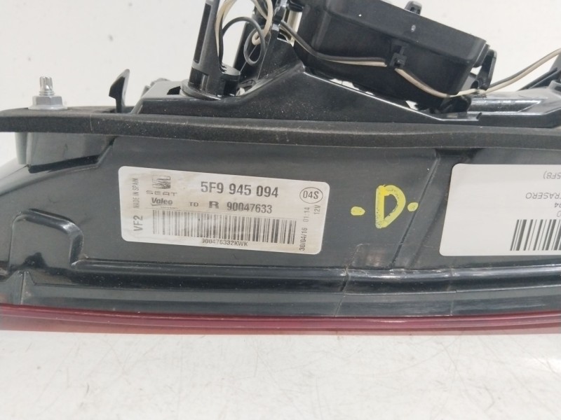 Recambio de piloto porton trasero derecho para seat leon st (5f8) reference referencia OEM IAM 5F9945094  