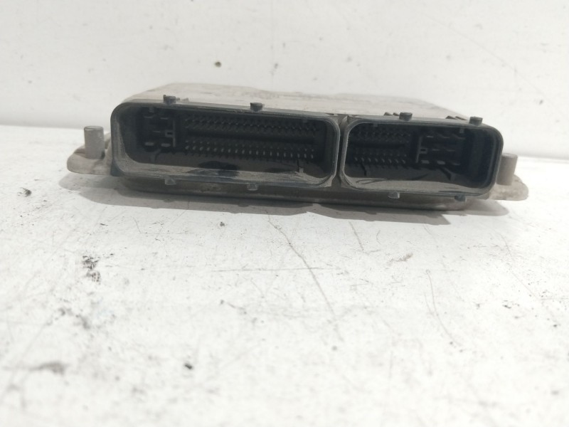 Recambio de centralita motor uce para seat leon (1m1) signo referencia OEM IAM 0281010686 038906012FN  Recambio de centralita motor uce para seat leon (1m1) signo referencia OEM IAM 0281010686 038906012FN