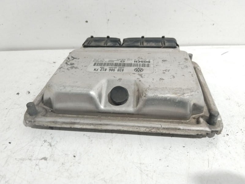 Recambio de centralita motor uce para seat leon (1m1) signo referencia OEM IAM 0281010686 038906012FN  Recambio de centralita motor uce para seat leon (1m1) signo referencia OEM IAM 0281010686 038906012FN