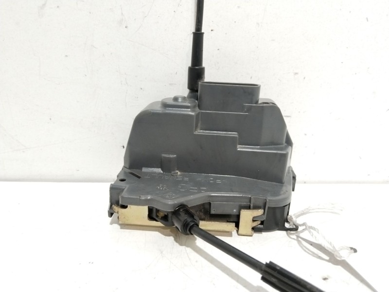 Recambio de cerradura puerta trasera izquierda para renault scenic ii confort authentique referencia OEM IAM 119333  