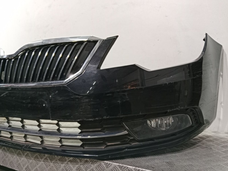 Recambio de paragolpes delantero para skoda suberb (3t4) ambition referencia OEM IAM   