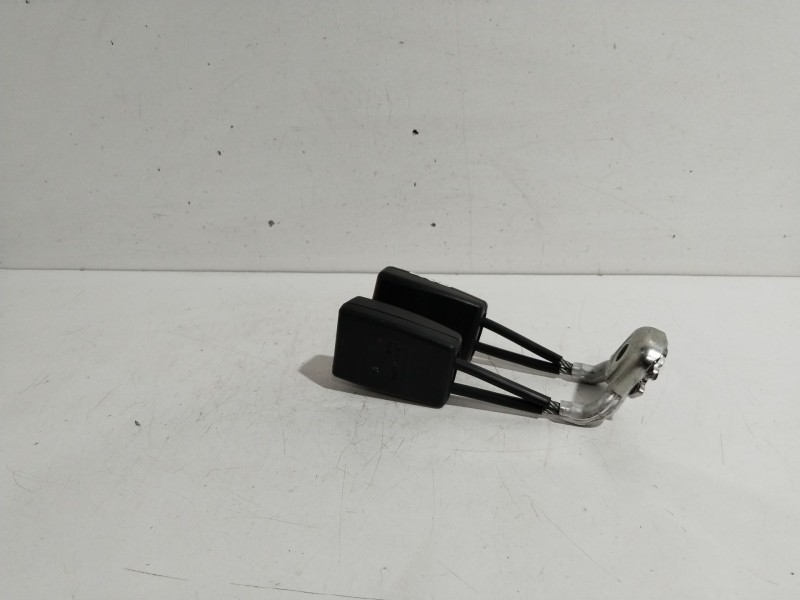 Recambio de enganche cinturon trasero central para seat ibiza (6j5) style tech referencia OEM IAM 6Q0857488D  