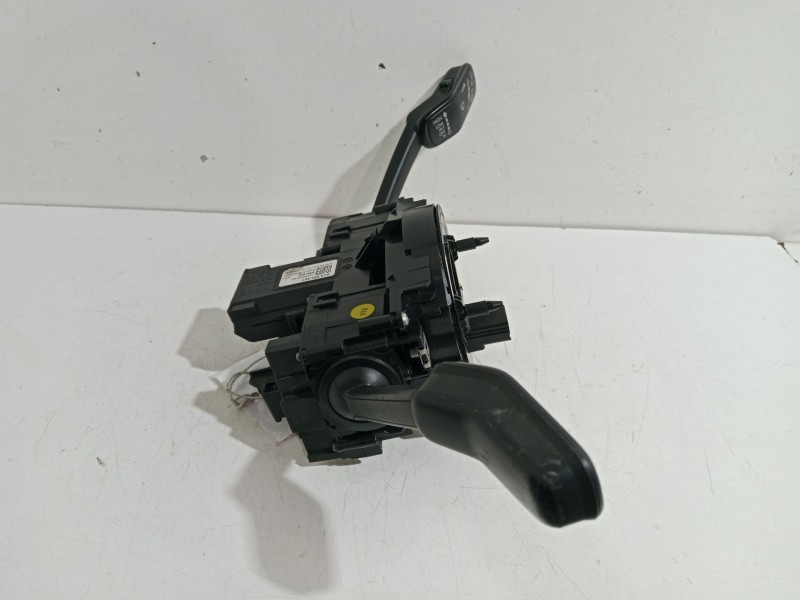 Recambio de mando multifuncion para skoda rapid active referencia OEM IAM 6C6953501  