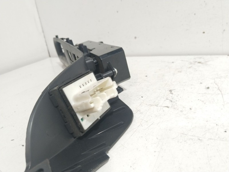 Recambio de mando elevalunas delantero izquierdo para mitsubishi lancer berlina (cy0) inform referencia OEM IAM 8608A058  