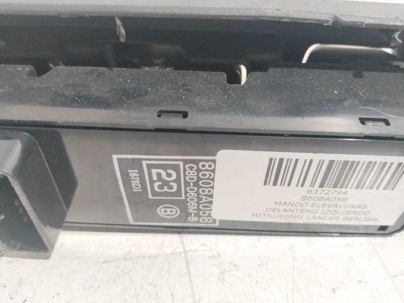 Recambio de mando elevalunas delantero izquierdo para mitsubishi lancer berlina (cy0) inform referencia OEM IAM 8608A058  