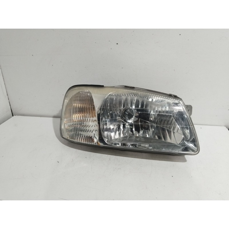 Recambio de faro derecho para hyundai accent ii (lc) 1.3 referencia OEM IAM 9210225020  