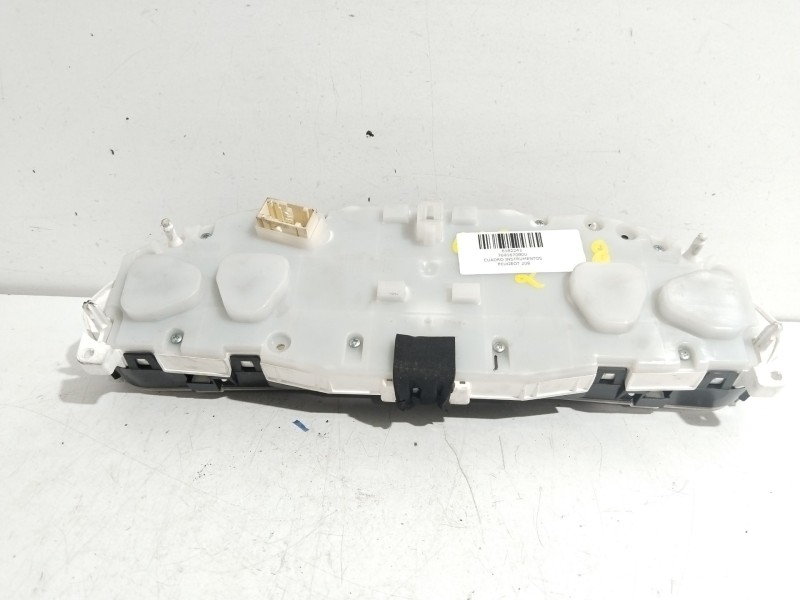 Recambio de cuadro instrumentos para peugeot 208 access referencia OEM IAM 769167080U  