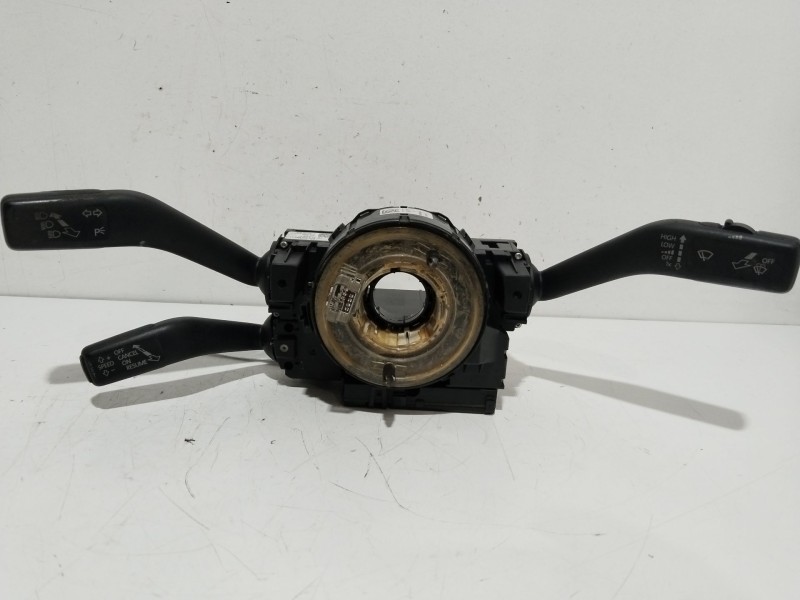 Recambio de mando multifuncion para volkswagen passat berlina (3c2) edition referencia OEM IAM 3C5953513R  3C0959653B