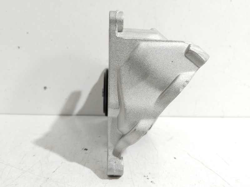 Recambio de bomba agua para bmw 3 (e90) 318 d referencia OEM IAM 1635181380  