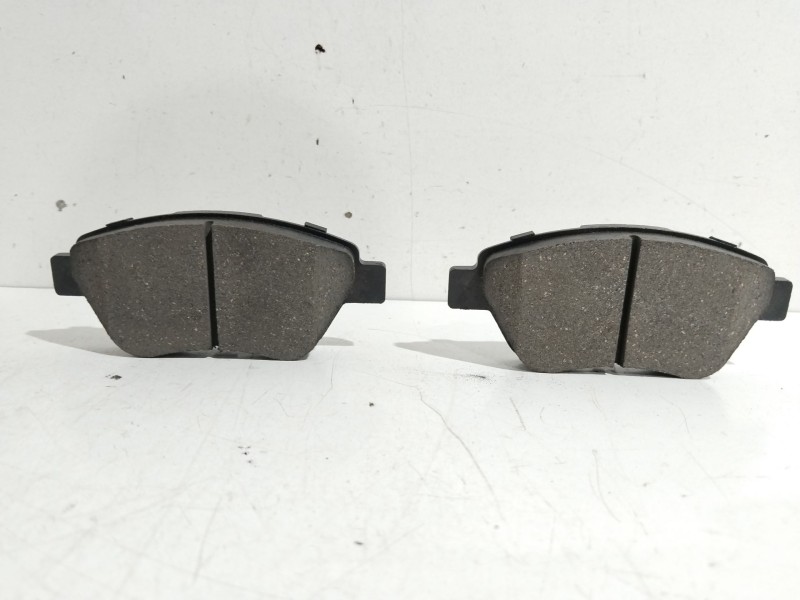 Recambio de juego pastillas de freno delanteras para fiat idea (350_) 1.2 16v referencia OEM IAM 1639374480  