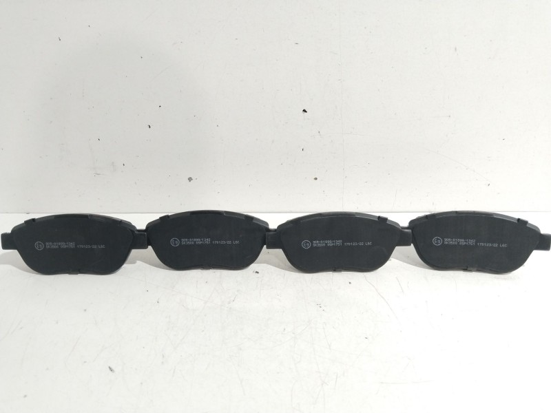 Recambio de juego pastillas de freno delanteras para peugeot 206 cc (2d) 2.0 s16 referencia OEM IAM 1619790480  