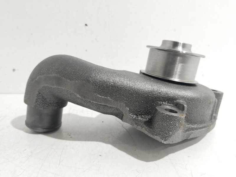 Recambio de bomba agua para mazda 121 iii (jasm, jbsm) 1.8 td referencia OEM IAM 1623106180  