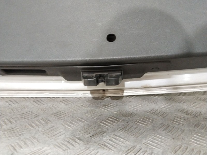 Recambio de porton trasero para opel astra h (a04) 1.7 cdti (l48) referencia OEM IAM   