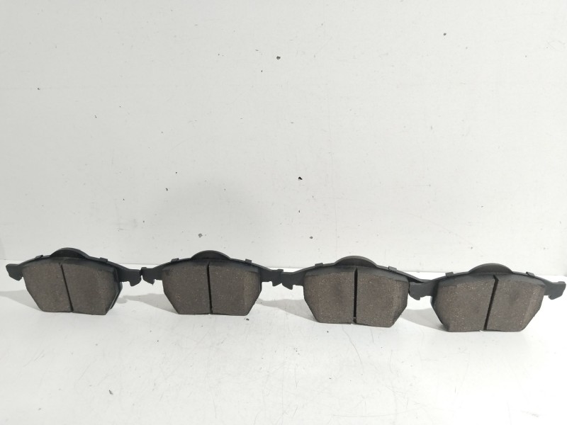 Recambio de juego pastillas de freno delanteras para audi a3 (8l1) 1.8 t quattro referencia OEM IAM 1617277180  