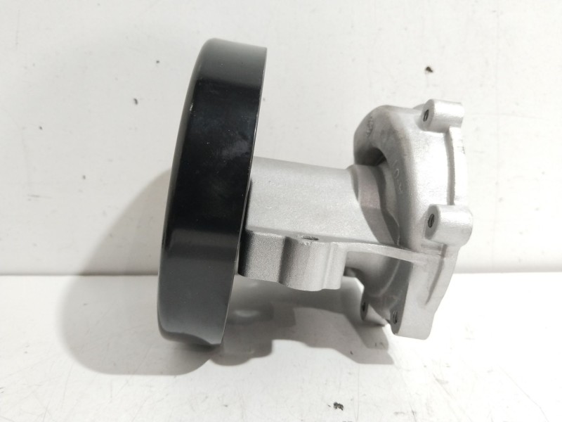 Recambio de bomba agua para saab 9-5 (ys3e) 2.0 t referencia OEM IAM 1637205480  