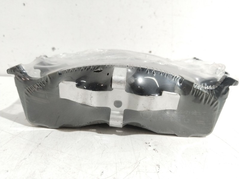 Recambio de juego pastillas de freno delanteras para dodge caravan 2.5 td referencia OEM IAM 1617267480  