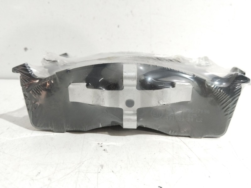 Recambio de juego pastillas de freno delanteras para dodge caravan 2.5 td referencia OEM IAM 1617267480  
