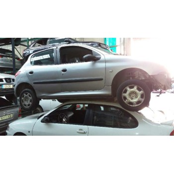 PEUGEOT 206 BERLINA