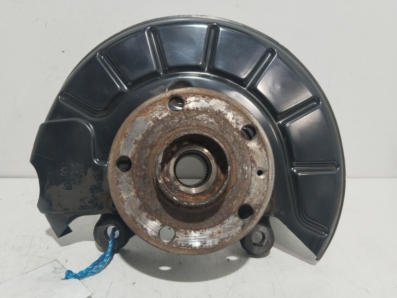 Recambio de mangueta delantera derecha para skoda rapid (nh3, nk3, nk6) 1.6 tdi referencia OEM IAM 6Q0407256S  