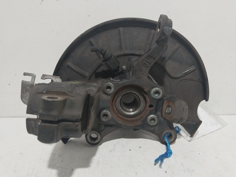 Recambio de mangueta delantera derecha para skoda rapid (nh3, nk3, nk6) 1.6 tdi referencia OEM IAM 6Q0407256S  