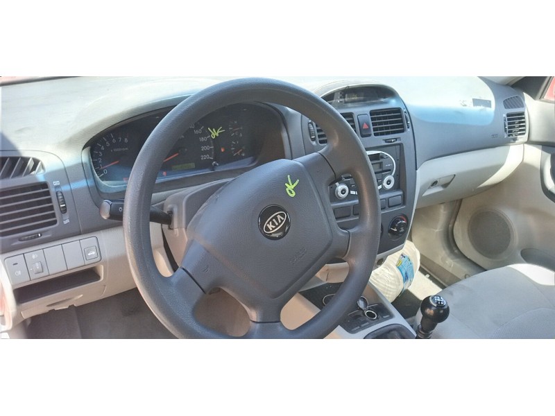 kia cerato i sedán (ld) del año 2005 kia cerato i sedán (ld) del año 2005