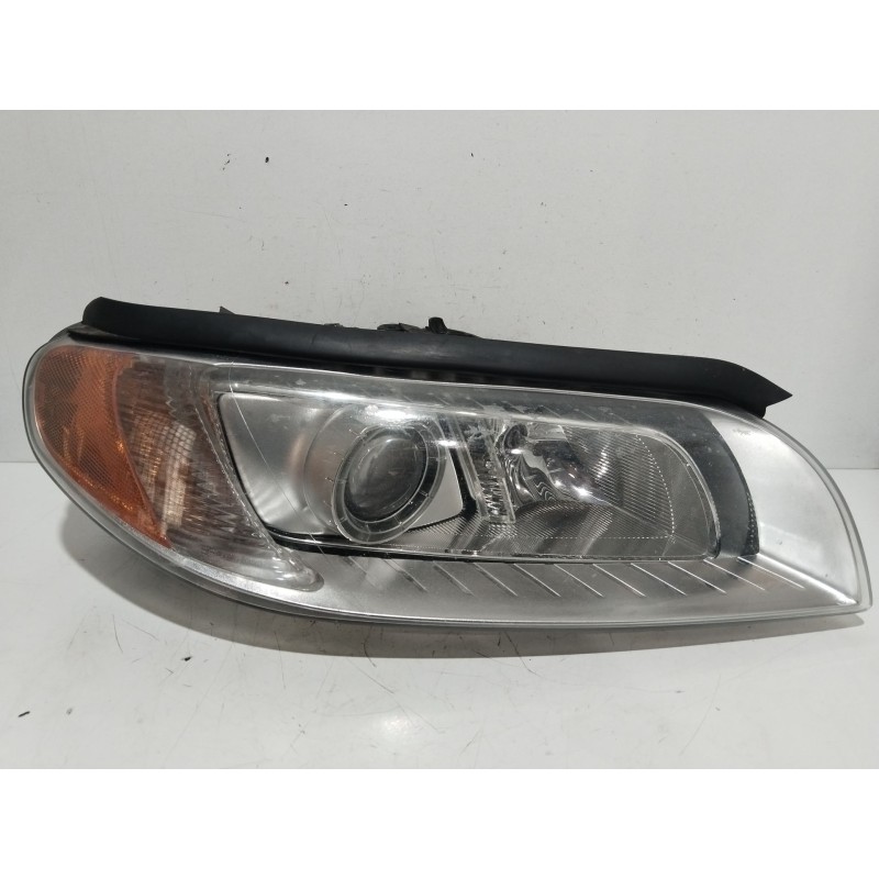 Recambio de faro derecho para volvo xc70 ii (136) d5 awd referencia OEM IAM 31214348 6261110499 6948180