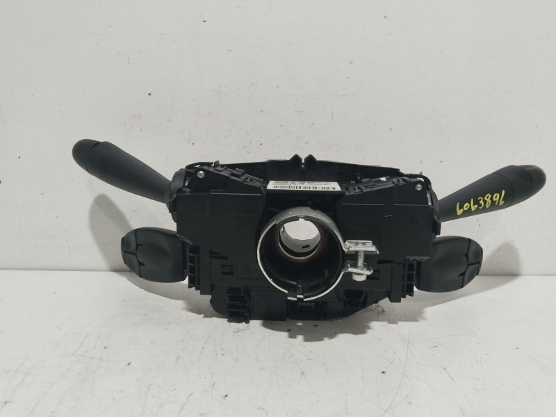 Recambio de mando multifuncion para peugeot 3008 sport pack referencia OEM IAM 96663613XT  