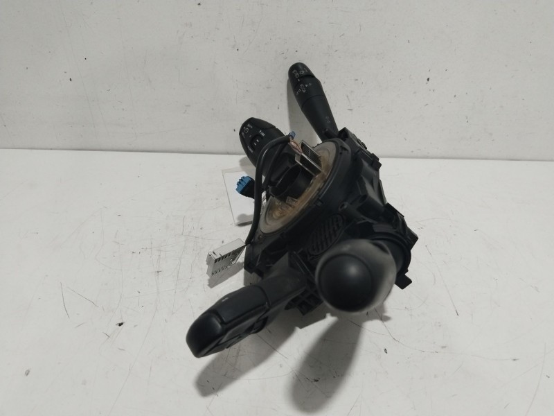 Recambio de mando multifuncion para peugeot 3008 sport pack referencia OEM IAM 96663613XT  