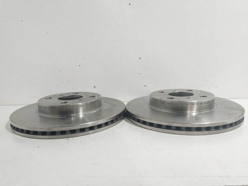 Recambio de disco freno delantero para daihatsu charade viii 1.33 16v referencia OEM IAM 1642749480 435120D220 