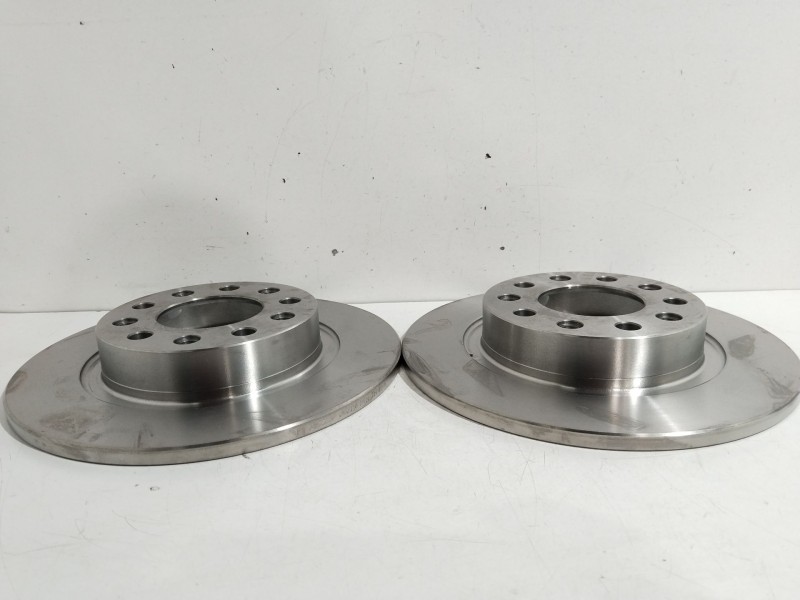 Recambio de disco freno trasero para dodge dart 1.4 t referencia OEM IAM 1618886080  