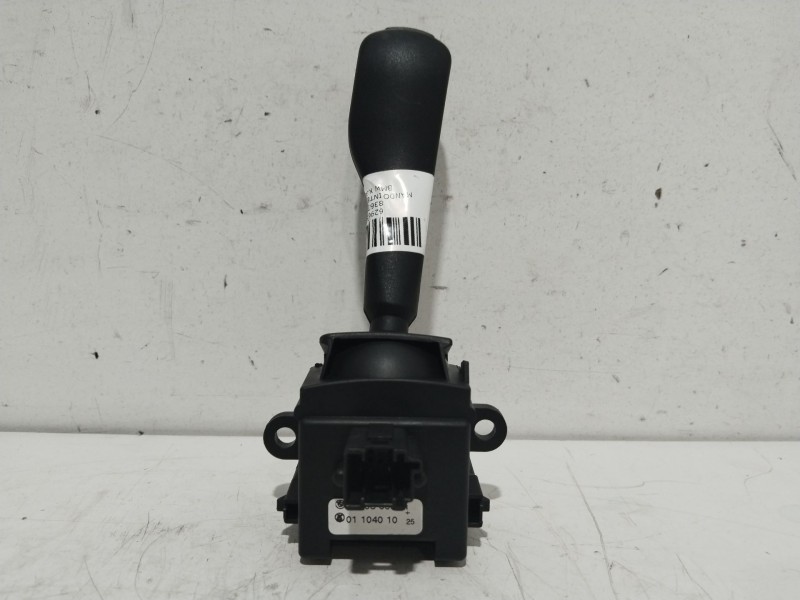 Recambio de mando intermitentes para bmw x3 (e83) 3.0 i xdrive referencia OEM IAM 8363668  