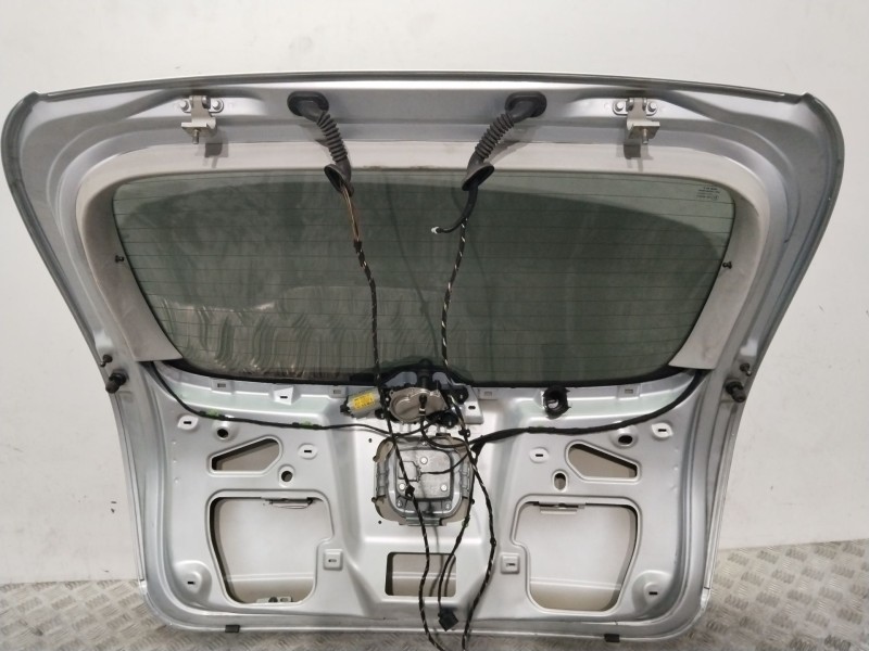 Recambio de porton trasero para seat altea (5p1) 1.9 tdi referencia OEM IAM 5P0827024  PLATA