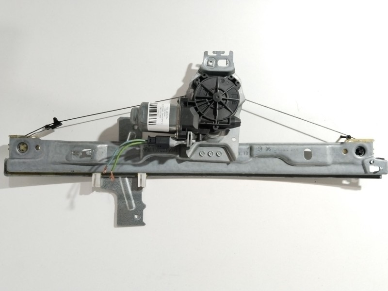 Recambio de elevalunas delantero derecho para peugeot 207 confort referencia OEM IAM 9661182280  