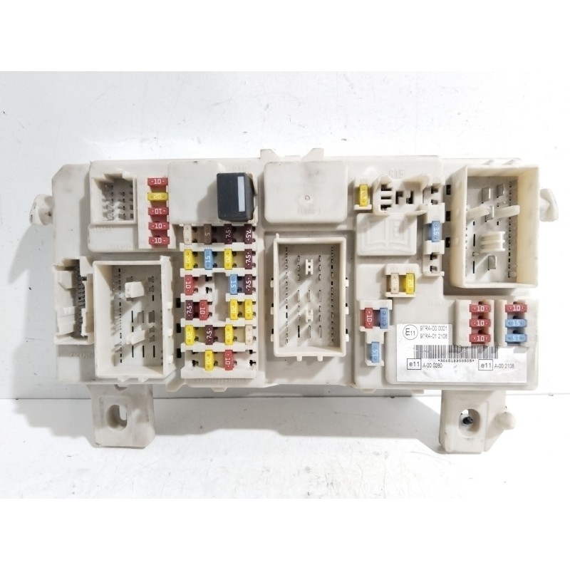 Recambio de caja reles / fusibles para ford kuga i 2.0 tdci referencia OEM IAM 97RA012108  97RA000001