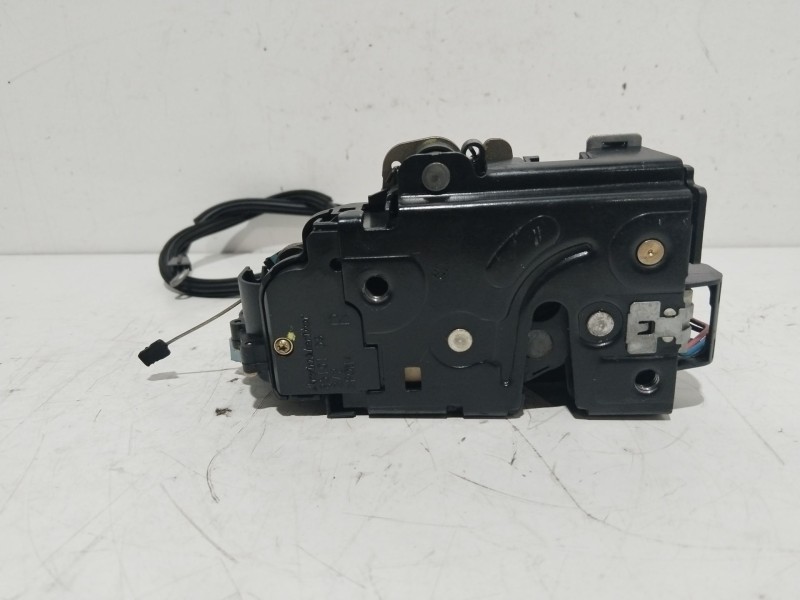 Recambio de cerradura puerta delantera derecha para volkswagen golf v (1k1) 1.9 tdi referencia OEM IAM 3D1837016  