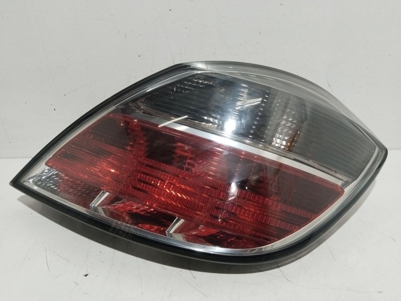 Recambio de piloto trasero derecho para opel astra h (a04) 1.7 cdti (l48) referencia OEM IAM VP7HLX13450  