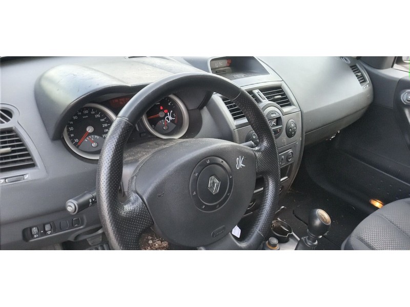 renault megane ii (bm0/1_, cm0/1_) del año 2004 renault megane ii (bm0/1_, cm0/1_) del año 2004