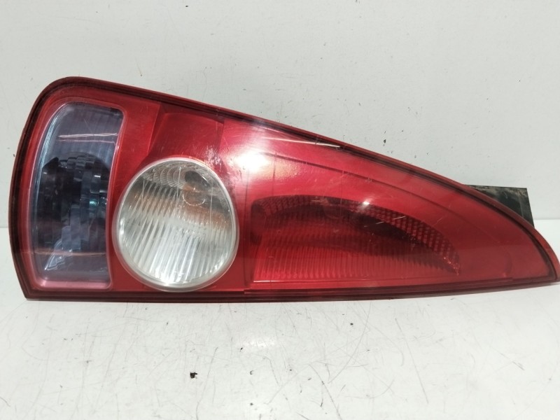 Recambio de piloto trasero izquierdo para renault espace iv (jk0) dynamique referencia OEM IAM 8200027153   Recambio de piloto trasero izquierdo para renault espace iv (jk0) dynamique referencia OEM IAM 8200027153