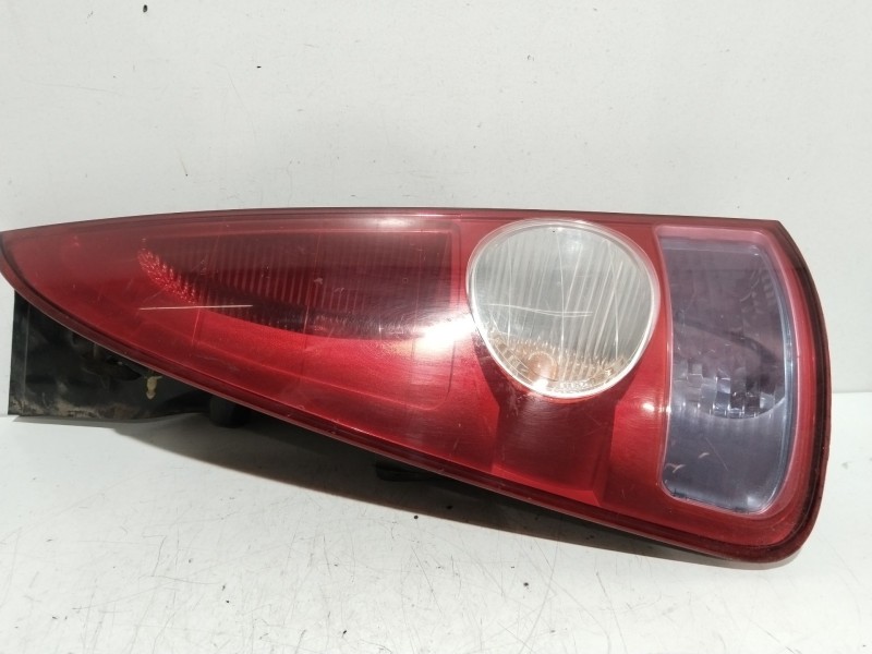 Recambio de piloto trasero izquierdo para renault espace iv (jk0) dynamique referencia OEM IAM 8200027153   Recambio de piloto trasero izquierdo para renault espace iv (jk0) dynamique referencia OEM IAM 8200027153