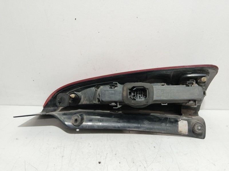 Recambio de piloto trasero izquierdo para renault espace iv (jk0) dynamique referencia OEM IAM 8200027153   Recambio de piloto trasero izquierdo para renault espace iv (jk0) dynamique referencia OEM IAM 8200027153