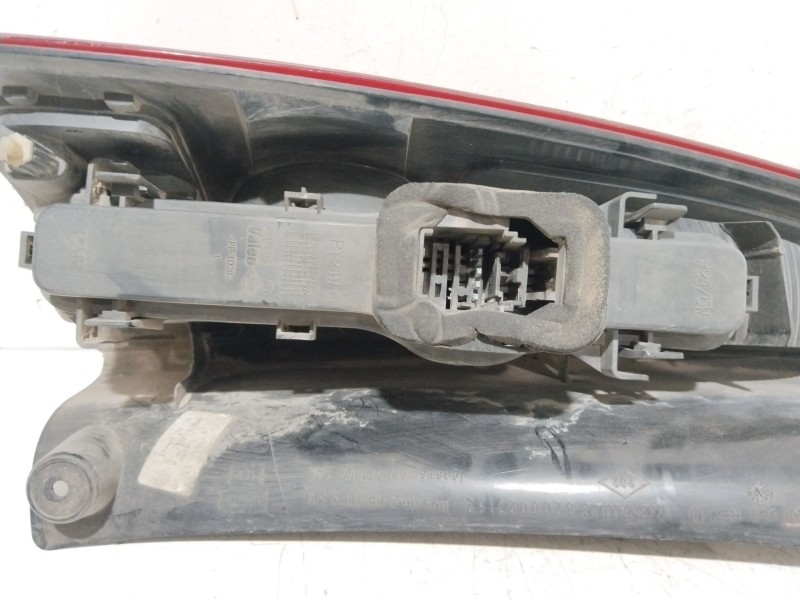 Recambio de piloto trasero derecho para renault espace iv (jk0) dynamique referencia OEM IAM 8200027152  