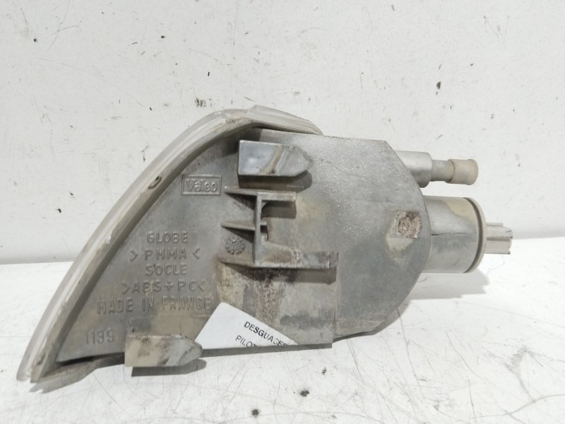 Recambio de piloto delantero derecho para citroën saxo 1.4 sx referencia OEM IAM   