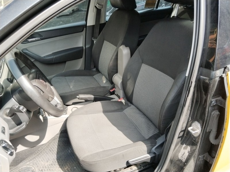 seat toledo (kg3) del año 2013