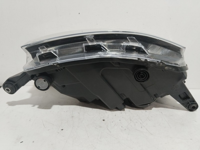 Recambio de faro izquierdo para skoda rapid (nh3, nk3, nk6) 1.6 tdi referencia OEM IAM 5JB941017  