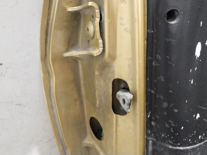 Recambio de puerta delantera derecha para peugeot 307 (s1) xs referencia OEM IAM  AMARILLA 