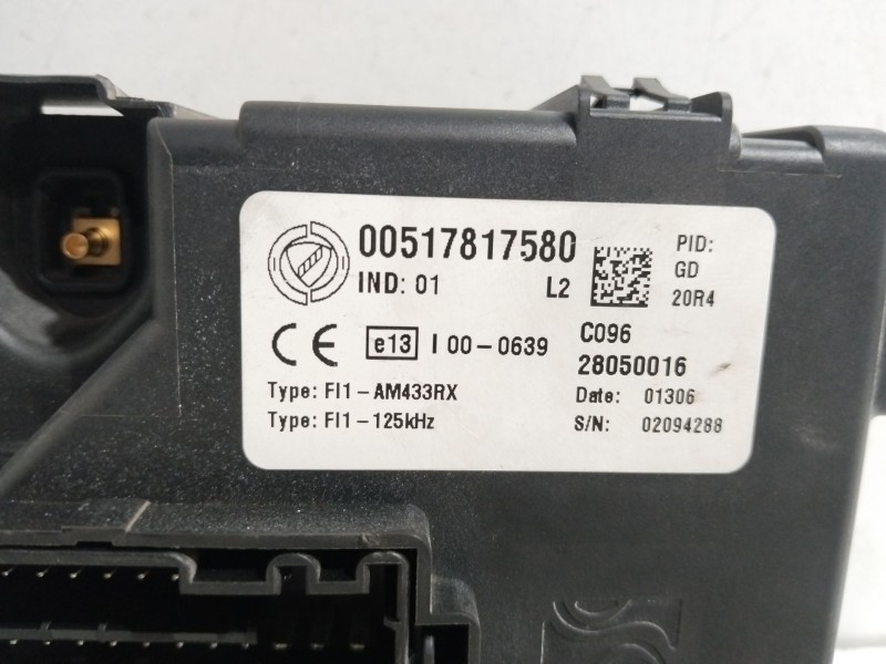 Recambio de caja reles / fusibles para fiat grande punto (199_) 1.9 d multijet referencia OEM IAM 00517817580   Recambio de caja reles / fusibles para fiat grande punto (199_) 1.9 d multijet referencia OEM IAM 00517817580