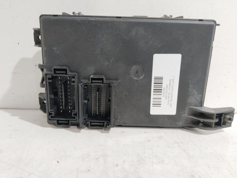 Recambio de caja reles / fusibles para fiat grande punto (199_) 1.9 d multijet referencia OEM IAM 00517817580   Recambio de caja reles / fusibles para fiat grande punto (199_) 1.9 d multijet referencia OEM IAM 00517817580
