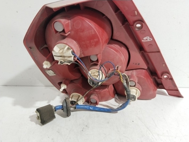 Recambio de piloto trasero derecho para chevrolet aveo / kalos hatchback (t200) 1.2 referencia OEM IAM 96540269  