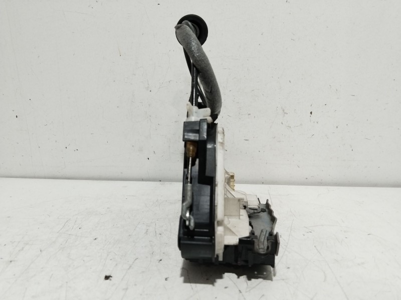 Recambio de cerradura puerta delantera izquierda para skoda rapid active referencia OEM IAM 15J5E1837015A  