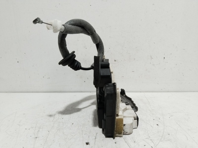 Recambio de cerradura puerta delantera derecha para skoda rapid active referencia OEM IAM 16J5E1837016A  